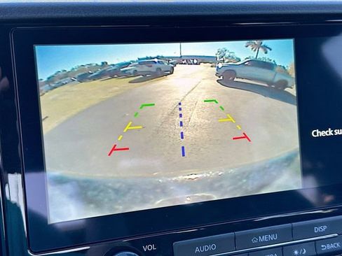 Used 2025 Nissan Frontier PRO-4X w/ Tow Package image 13