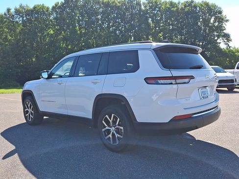 Used 2023 Jeep Grand Cherokee L Limited w/ Trailer Tow Group (B) AWD/4WD image 4