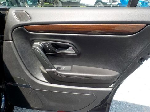 Used 2012 Volkswagen CC Executive image 24