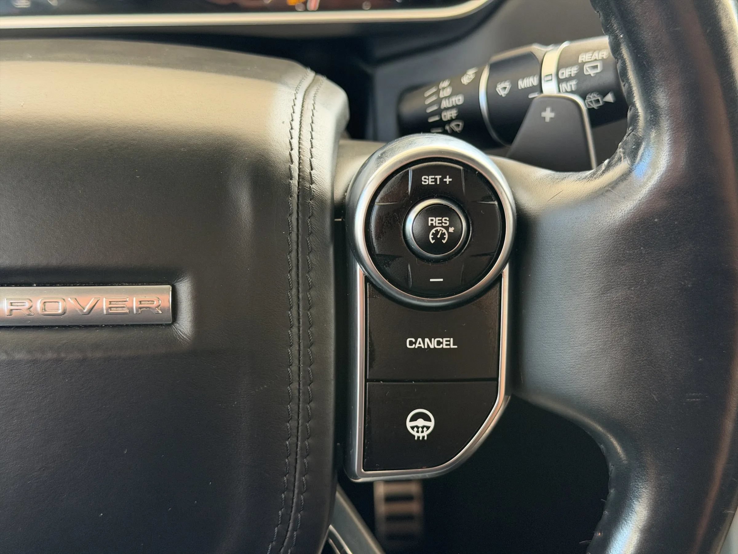 Used 2015 Land Rover Range Rover Supercharged AWD/4WD image 29