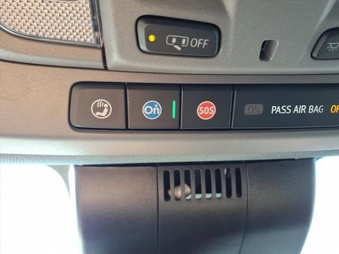 New 2026 GMC Sierra 2500 SLT w/ SLT Convenience Package image 16