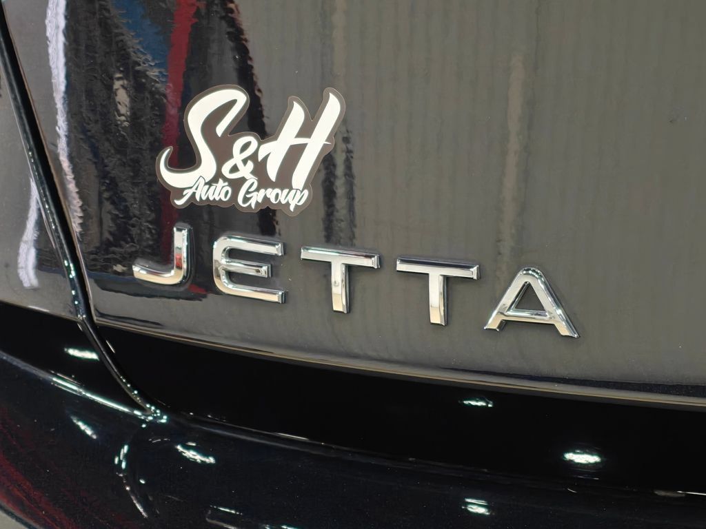 Used 2023 Volkswagen Jetta SE FWD image 42