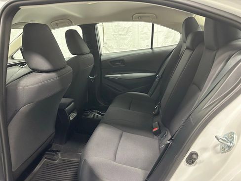 Used 2025 Toyota Corolla LE image 43