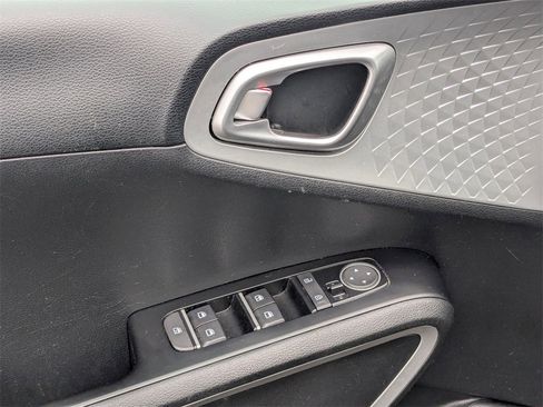 Used 2024 Kia Soul LX w/ Option Group 015 image 14