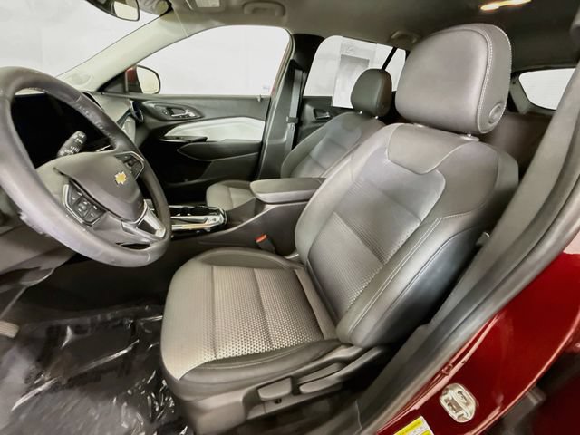 Used 2025 Chevrolet Trax LT w/ LT Convenience Package FWD image 21