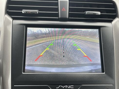 Used 2019 Ford Fusion SEL image 37