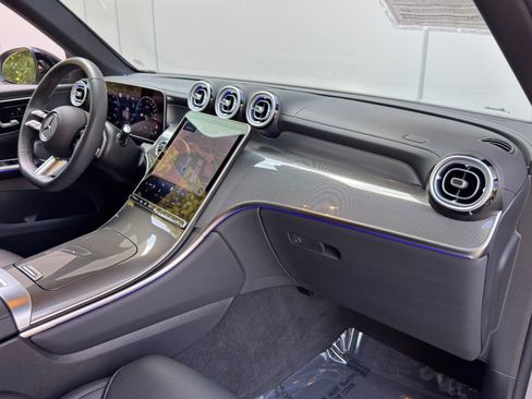 Used 2025 Mercedes-Benz GLC 350e 4MATIC w/ AMG Line image 15