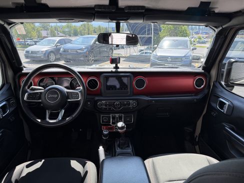 Used 2020 Jeep Gladiator Rubicon AWD/4WD image 32