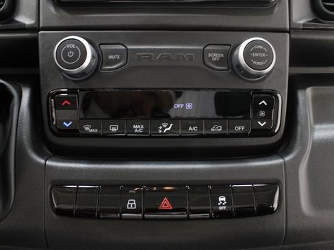 Used 2025 RAM ProMaster 2500 w/ Convenience Group image 6