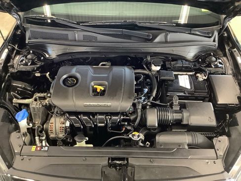 Certified 2023 Kia Forte LXS FWD image 18