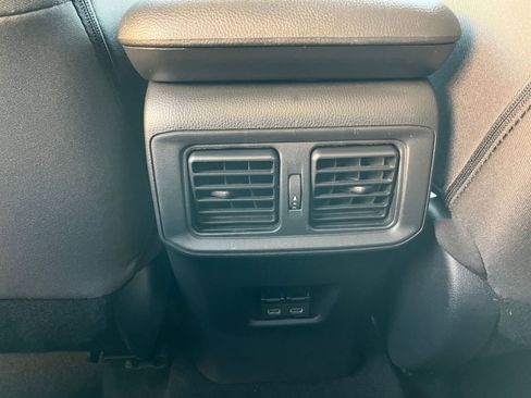 Used 2025 Toyota RAV4 XLE image 23