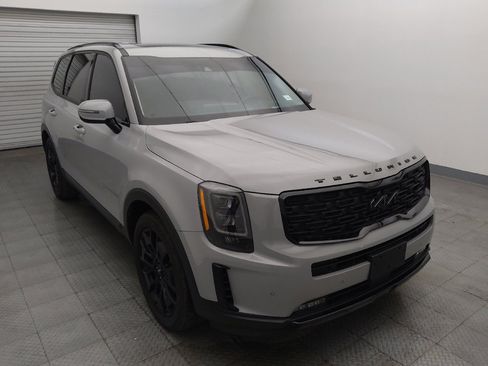 Used 2022 Kia Telluride SX w/ SX Prestige Package image 13
