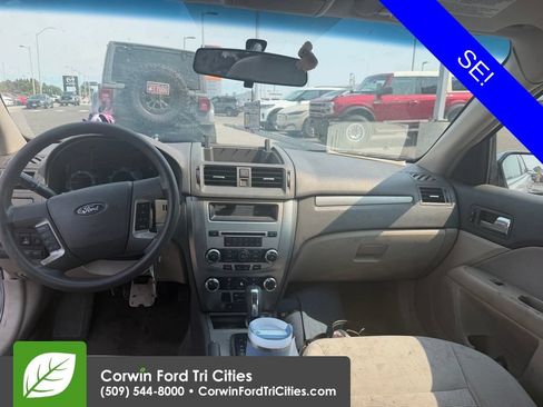Used 2010 Ford Fusion SE FWD image 9