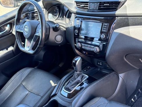 Used 2019 Nissan Rogue Sport SL w/ Premium Package AWD/4WD image 9