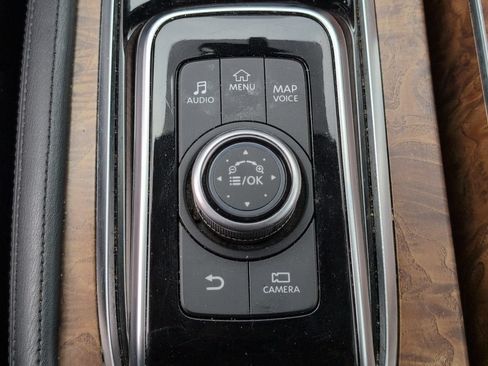 Used 2023 Nissan Armada SL w/ Captain's Chairs Package RWD image 25
