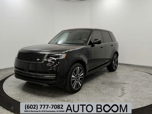 Used 2025 Land Rover Range Rover SE AWD/4WD image 1