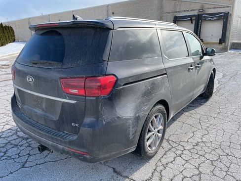 Used 2020 Kia Sedona EX image 2