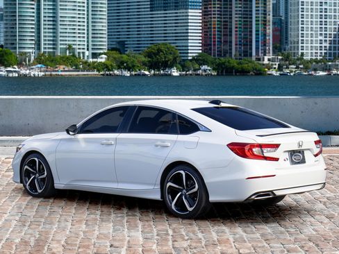 Used 2022 Honda Accord Sport image 7