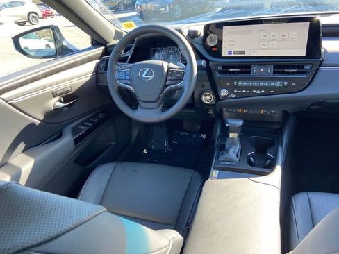 Certified 2023 Lexus ES 350 w/ Premium Package image 15