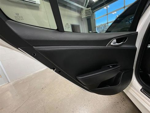 Used 2020 Kia Stinger GT image 17