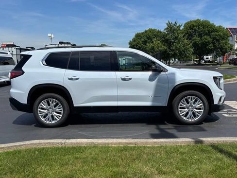 New 2026 GMC Acadia Elevation w/ Elevation Premium Package FWD image 9