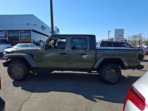 New 2026 Jeep Gladiator Sport image 5