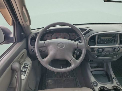 Used 2001 Toyota Sequoia Limited image 15
