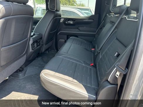 Used 2024 GMC Sierra 1500 AT4X w/ AT4X AEV Edition AWD/4WD image 6