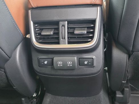 Used 2022 Subaru Outback Touring image 27