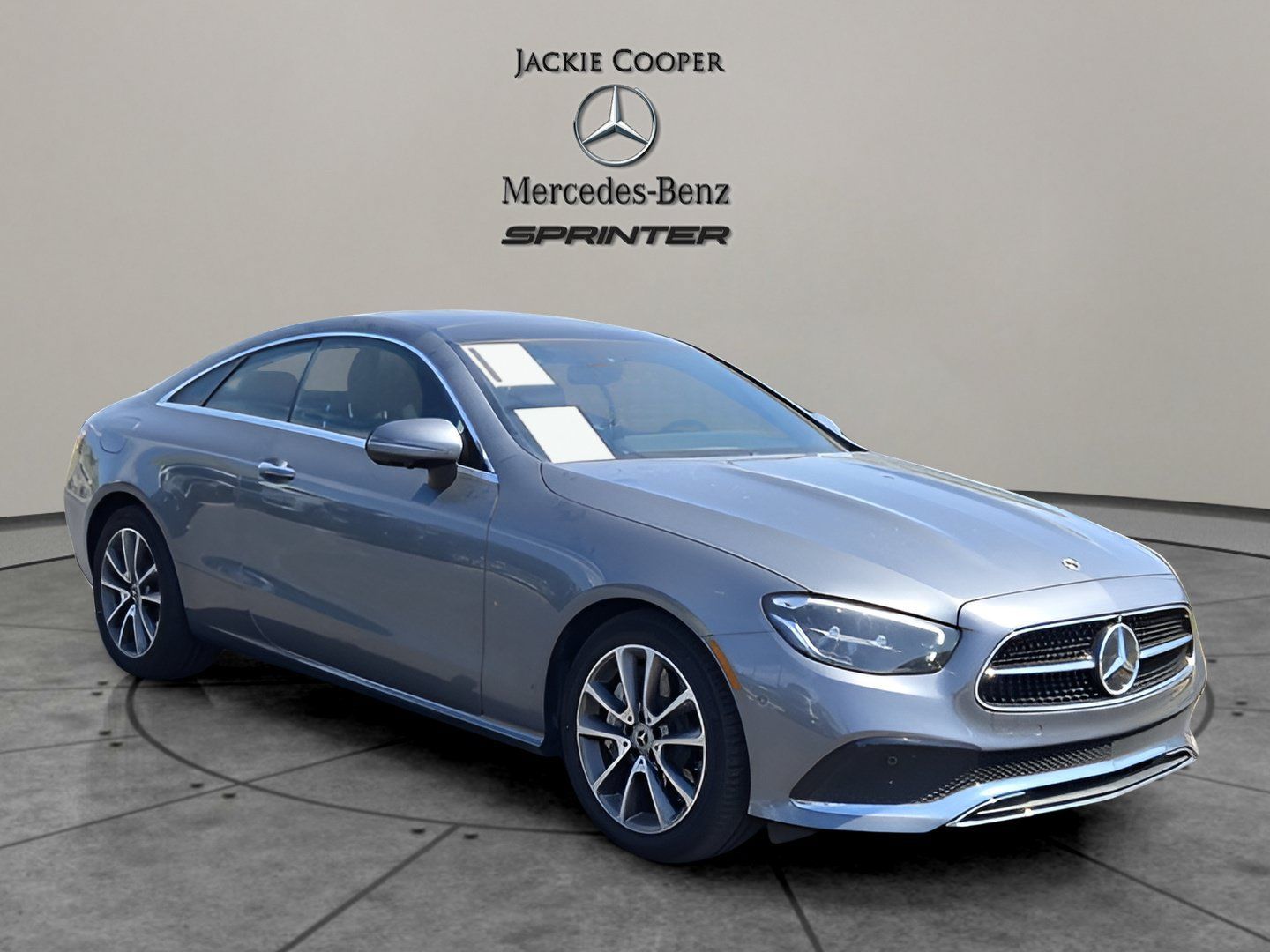 Used 2023 Mercedes-Benz E 450 Coupe image 7
