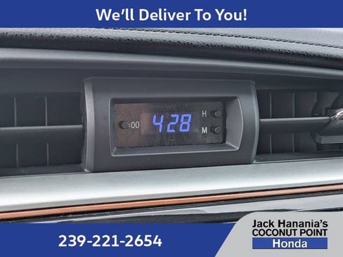 Used 2015 Toyota Corolla LE FWD image 32