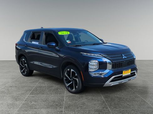 Used 2024 Mitsubishi Outlander SE image 7