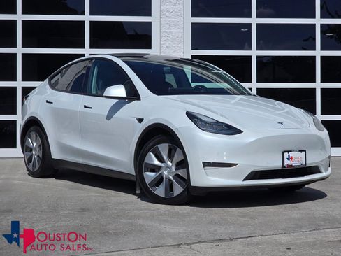 Used 2021 Tesla Model Y Long Range AWD/4WD image 1