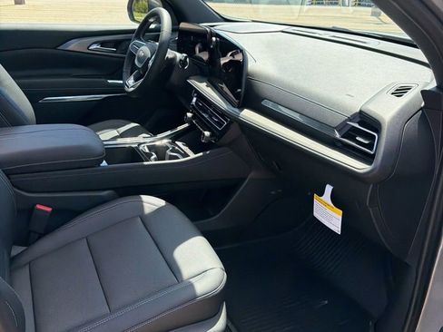 New 2026 Chevrolet Traverse LT AWD/4WD image 23