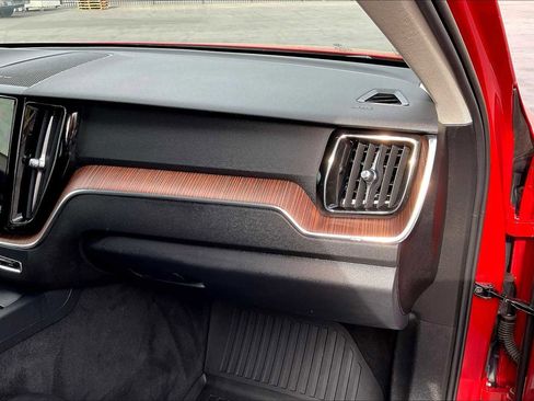 Used 2023 Volvo XC60 B5 Plus w/ Climate Package image 19