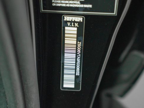 Used 2024 Ferrari Purosangue AWD/4WD image 19