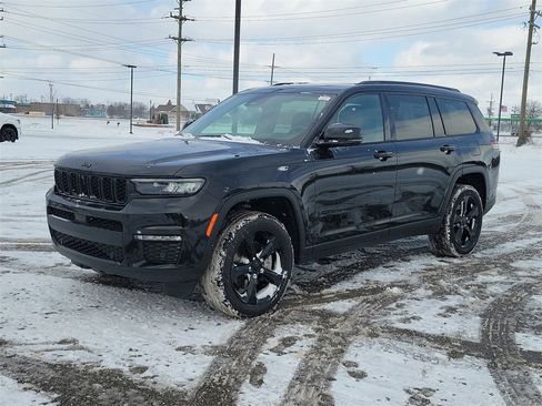 New 2025 Jeep Grand Cherokee L Limited w/ Luxury Tech Group II image 2