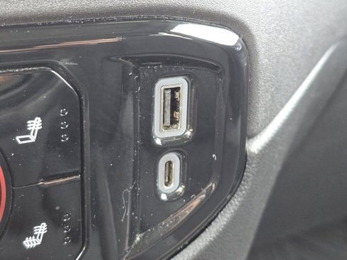 Used 2023 Chevrolet Silverado 1500 LT image 6