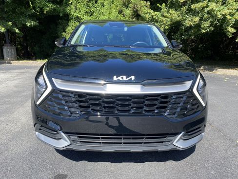 Used 2023 Kia Sportage EX FWD image 3