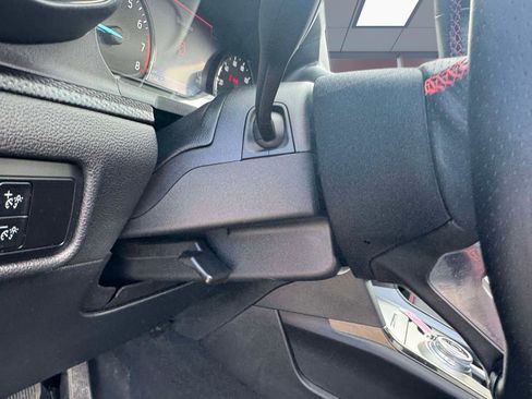 Certified 2023 Ford Explorer ST-Line w/ Class IV Trailer Tow Package image 25