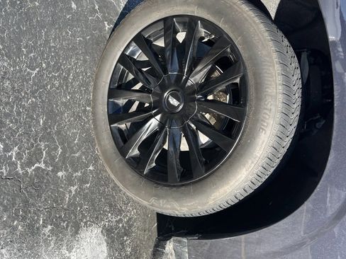 Used 2023 Cadillac Escalade Premium Luxury w/ LPO, Floor Liner Package image 2