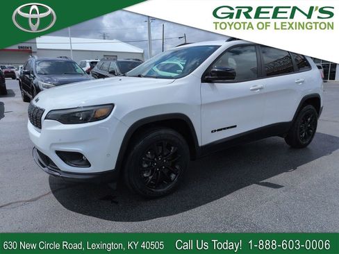 Used 2023 Jeep Cherokee Altitude Lux AWD/4WD image 1