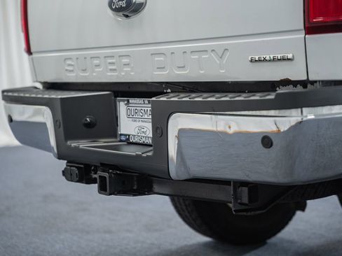 Used 2016 Ford F250 XLT w/ XLT Interior Package AWD/4WD image 9