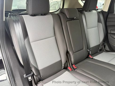 Used 2019 Ford Escape SE FWD image 14