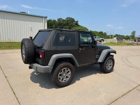 Used 2014 Jeep Wrangler Sport AWD/4WD image 3