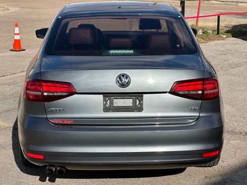 Used 2018 Volkswagen Jetta Wolfsburg Edition image 4