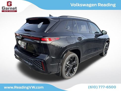 New 2026 Volkswagen Tiguan SE R-Line image 5