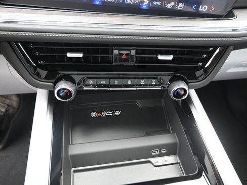 New 2026 Chevrolet Suburban Premier w/ Sun And Tow Package image 20