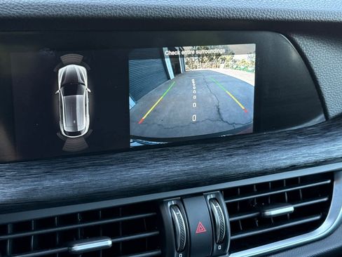 Used 2024 Alfa Romeo Stelvio Sprint image 21