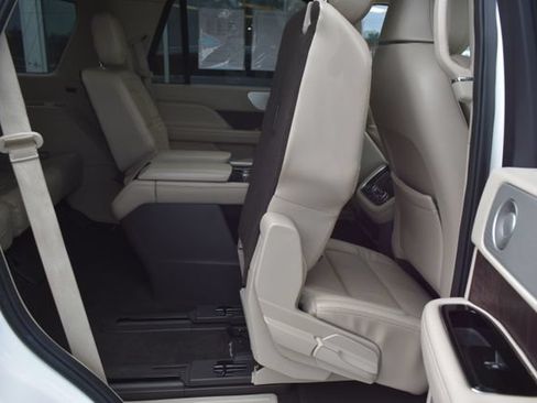 Used 2020 Lincoln Navigator Reserve w/ Luxury Package AWD/4WD image 51